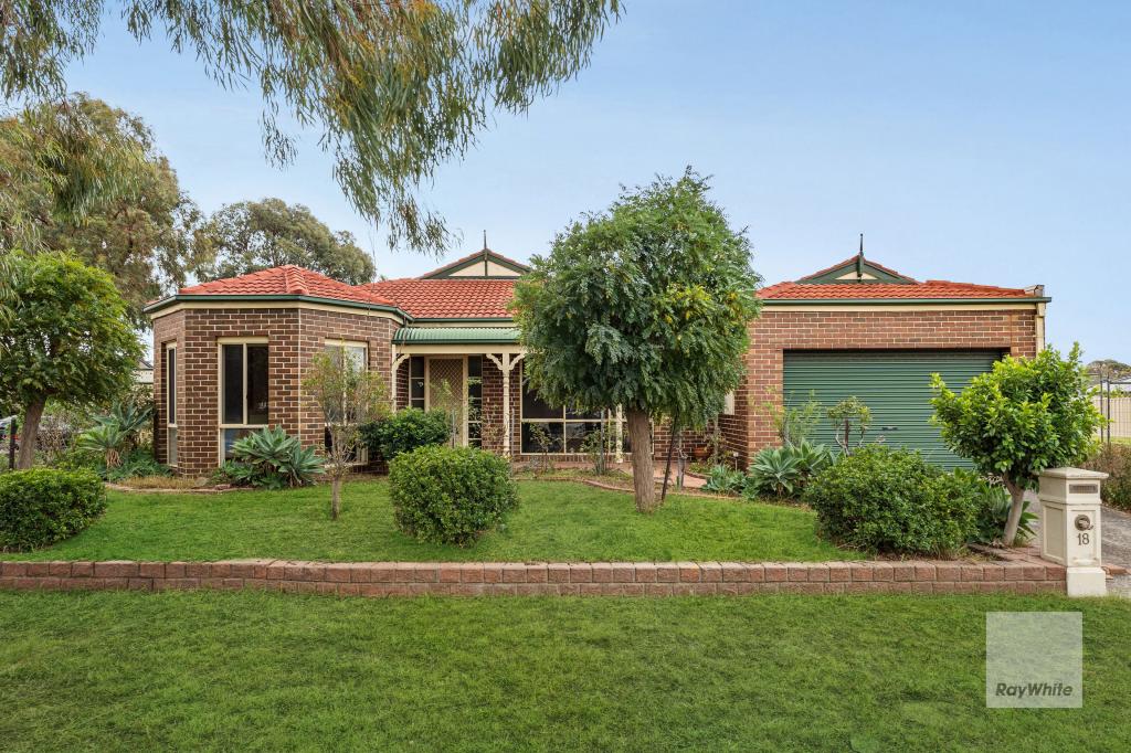 18 Bungarim Wynd, Sydenham, VIC 3037