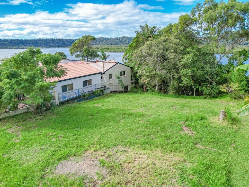 72 Oasis Dr, Russell Island, QLD 4184