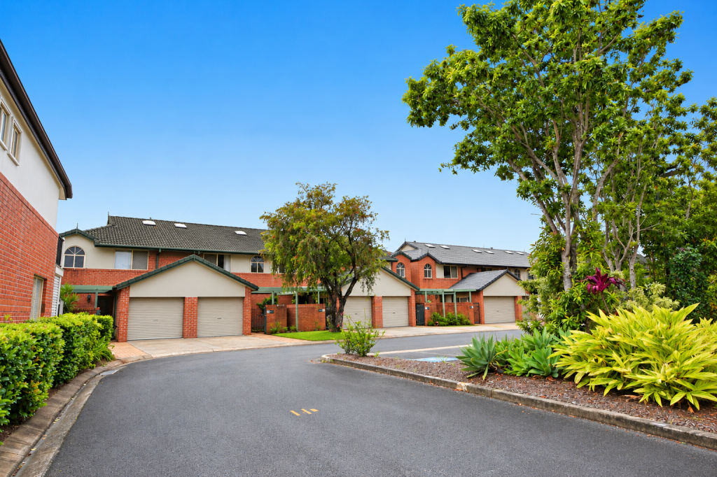32/7-9 SANTA CRUZ BVD, CLEAR ISLAND WATERS, QLD 4226