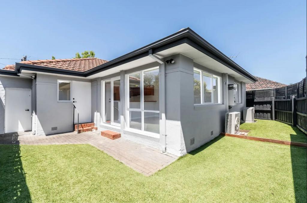 2/17 Yaralla Rd, Bentleigh East, VIC 3165