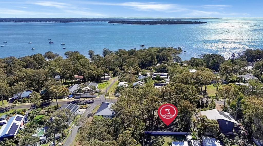 216 KATE ST, MACLEAY ISLAND, QLD 4184