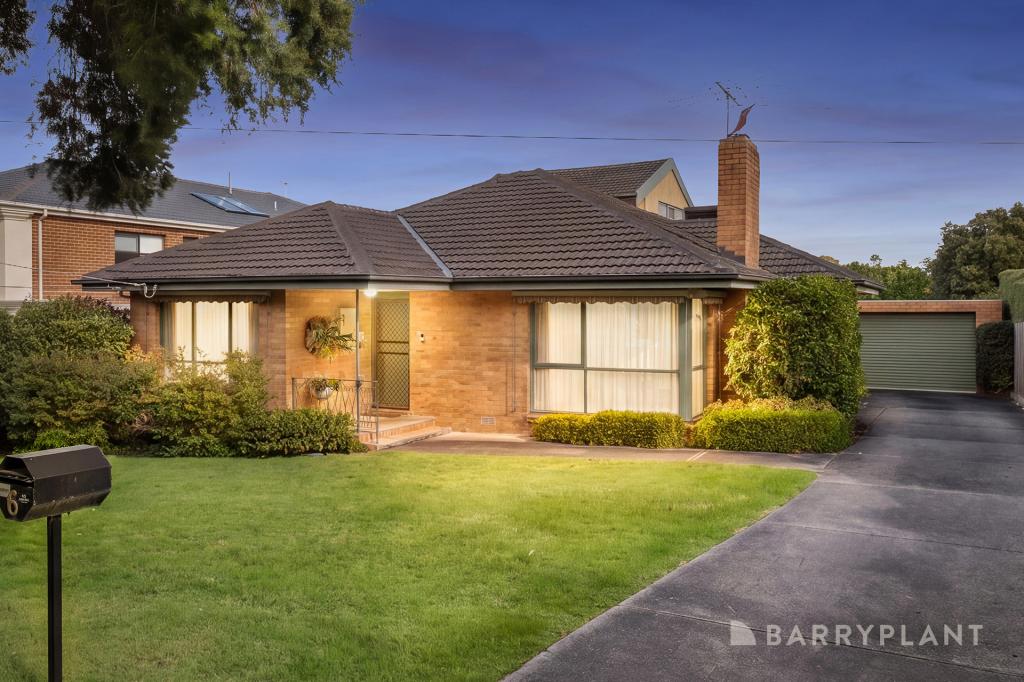 6 SUFFOLK ST, WANTIRNA SOUTH, VIC 3152