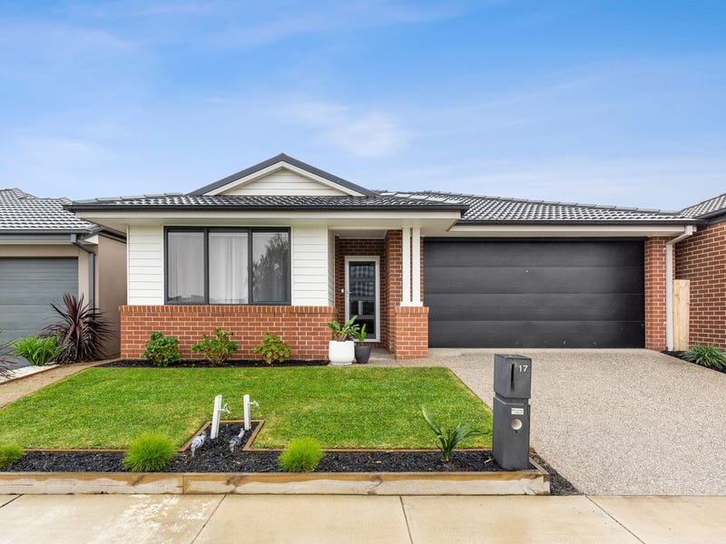 17 Naughtin Cct, Charlemont, VIC 3217