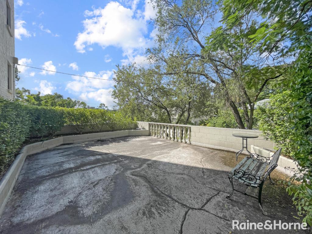 1/81 Armadale St, St Lucia, QLD 4067