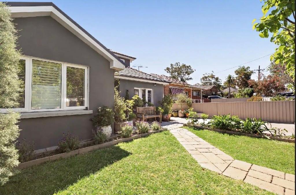 35 Mazarin St, Riverwood, NSW 2210