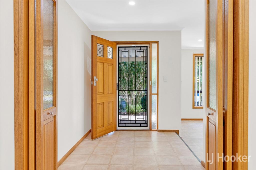 8 Olinda St, Craigmore, SA 5114