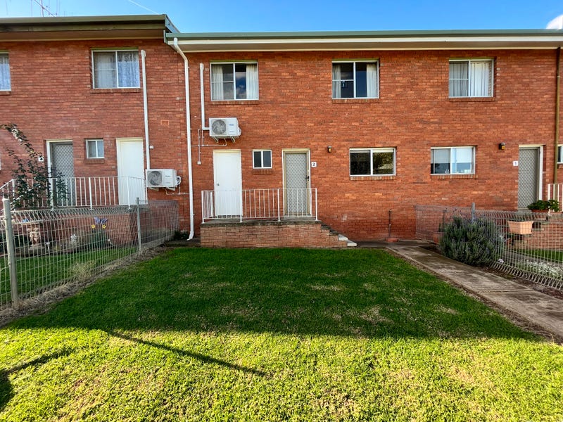 4/11 Albert St, Parkes, NSW 2870