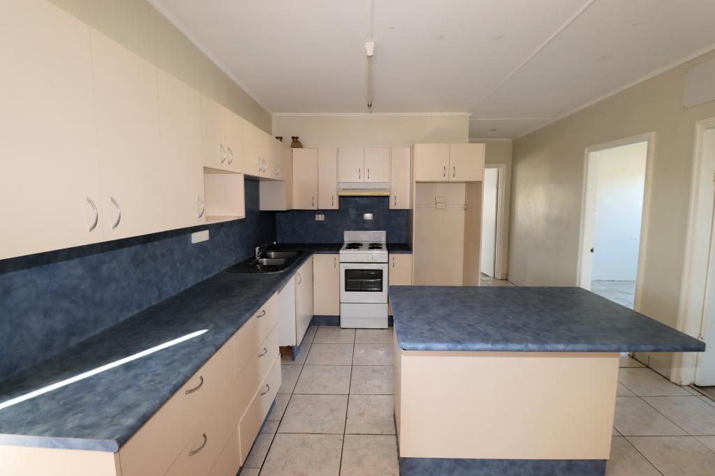 40 SPENCE ST, MOUNT ISA, QLD 4825