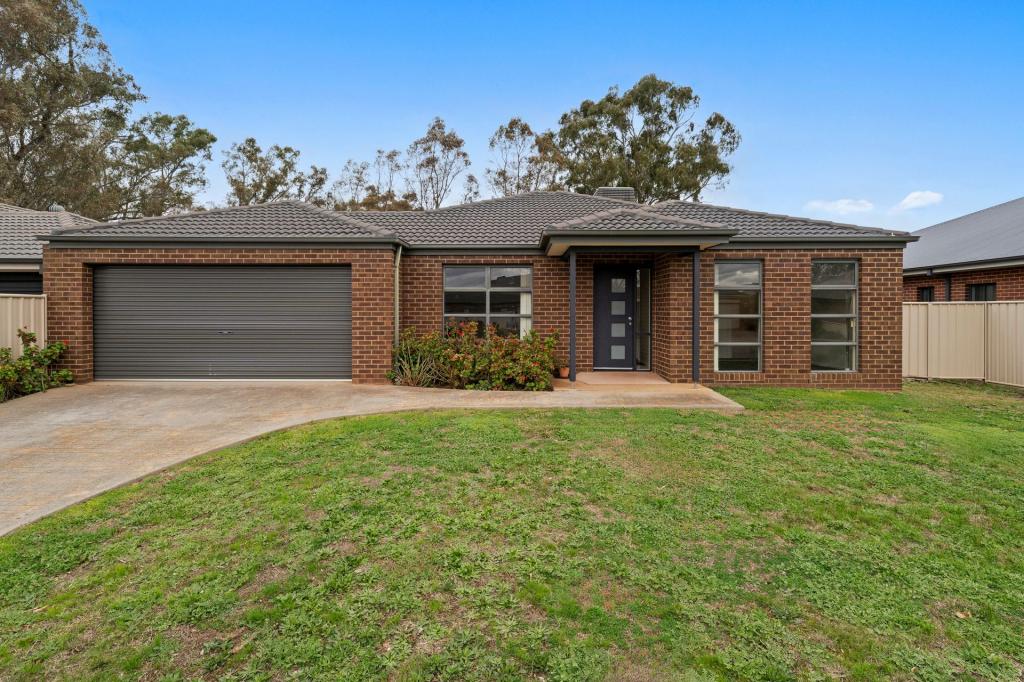 24 FRASER ST, BENALLA, VIC 3672