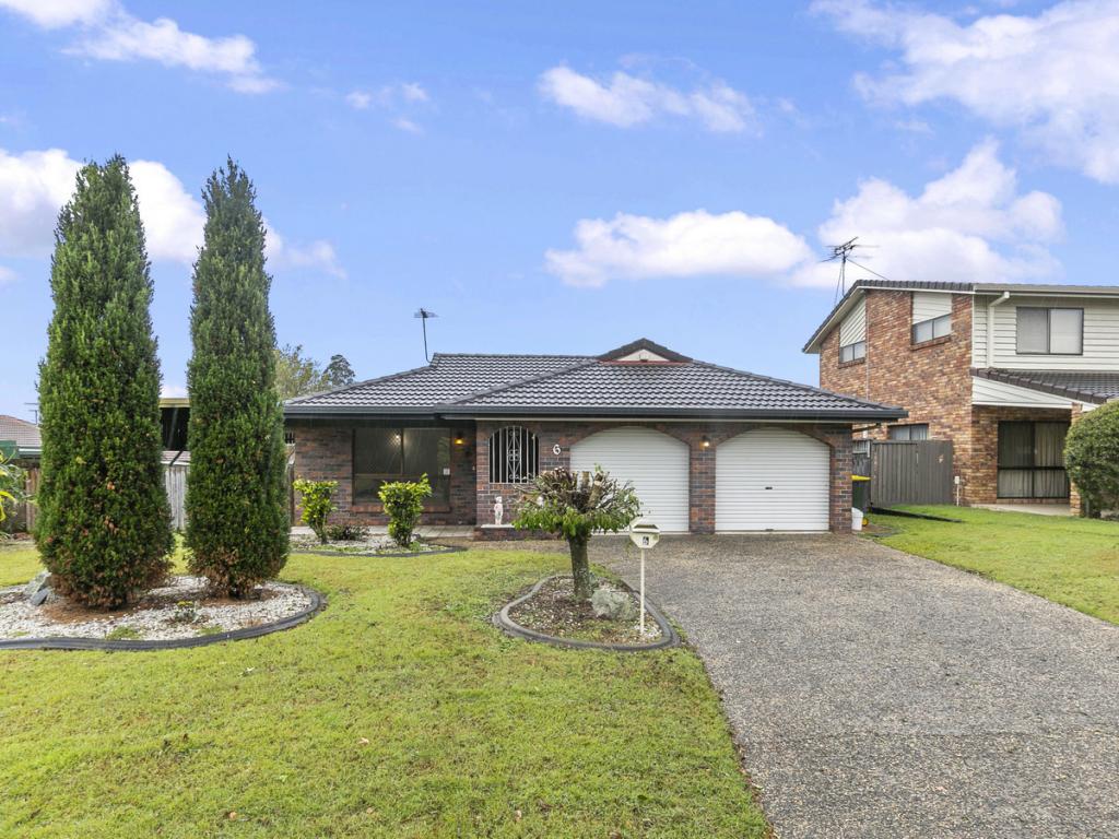 6 Lochleven St, Carindale, QLD 4152