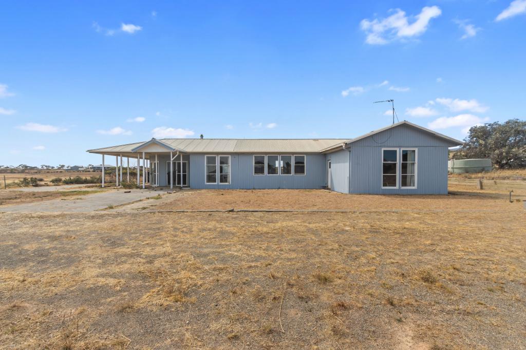 50 Coast Rd, Tickera, SA 5555