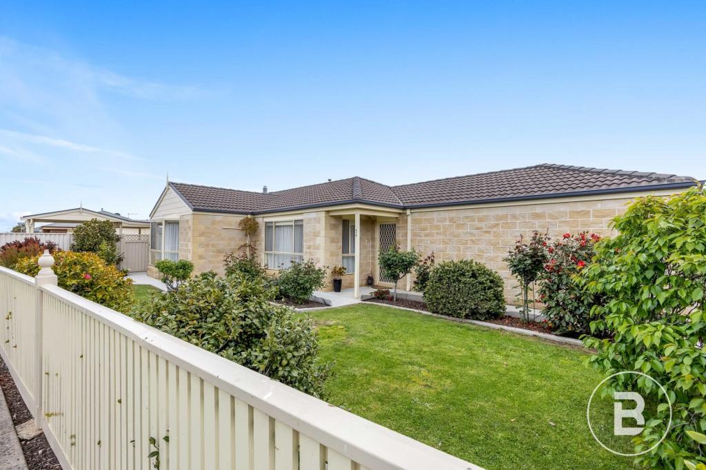 34 Bonshaw Dr, Sebastopol, VIC 3356