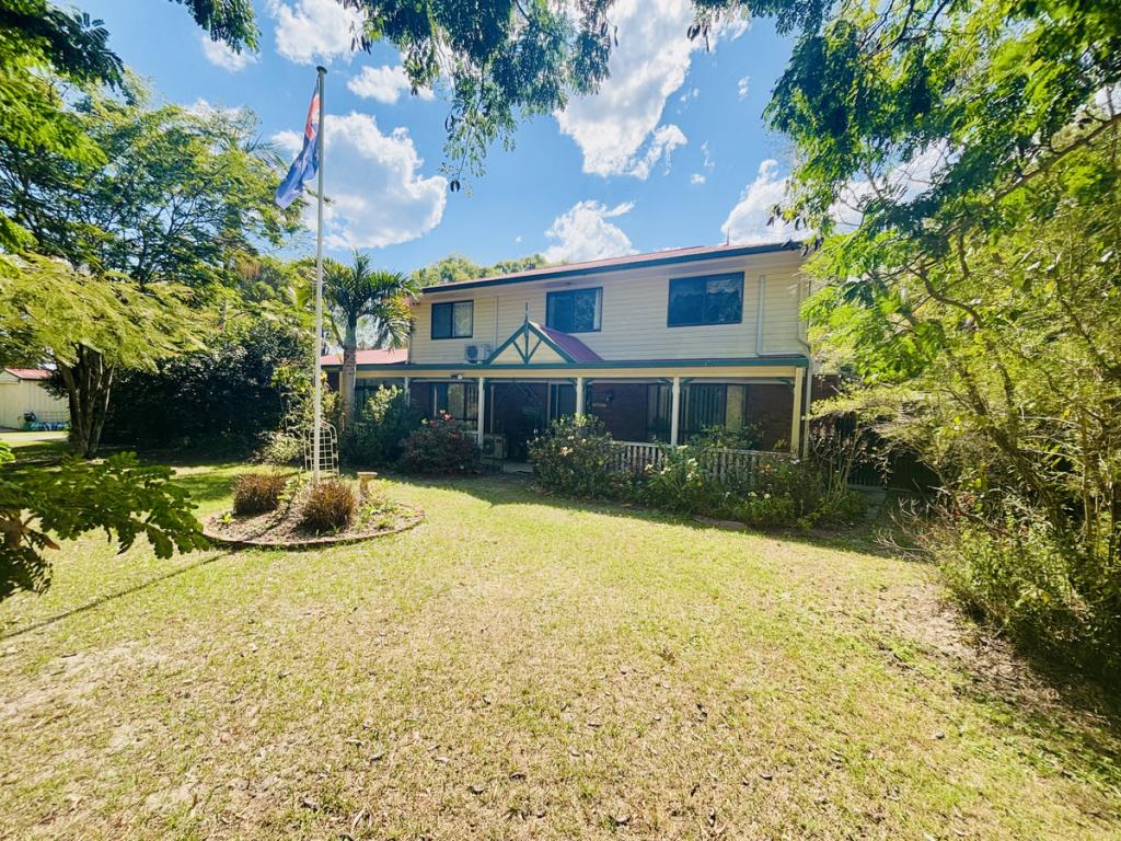 25 Campbell Pde, Beachmere, QLD 4510