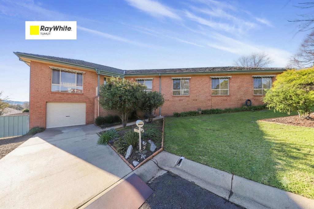 5 COOLAMINE CCT, TUMUT, NSW 2720