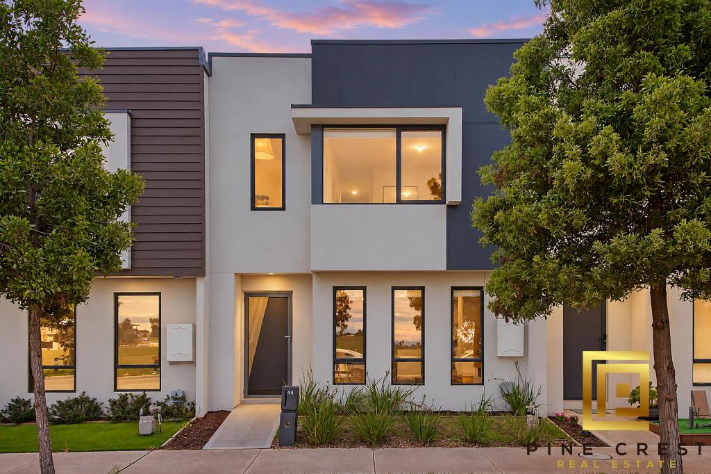 44 Greaves Ave, Deanside, VIC 3336