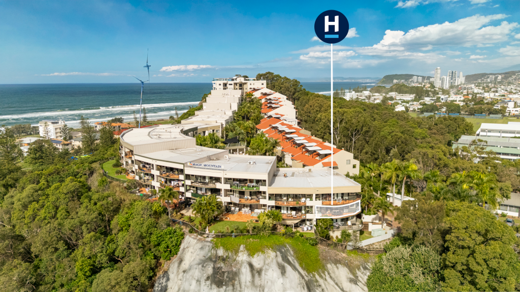 A15/1 GREAT HALL DR, MIAMI, QLD 4220