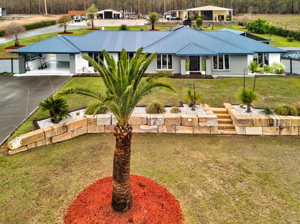 6 Carmichael Dr, Adare, QLD 4343