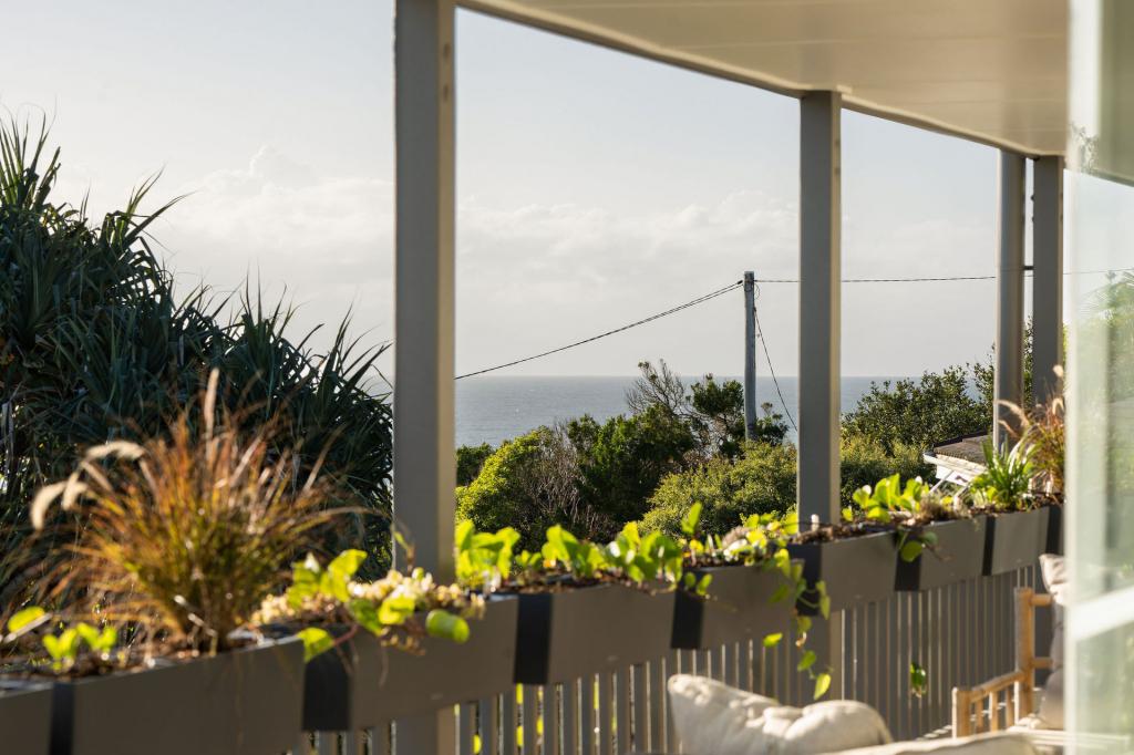 1 Peregian Esp, Peregian Beach, QLD 4573