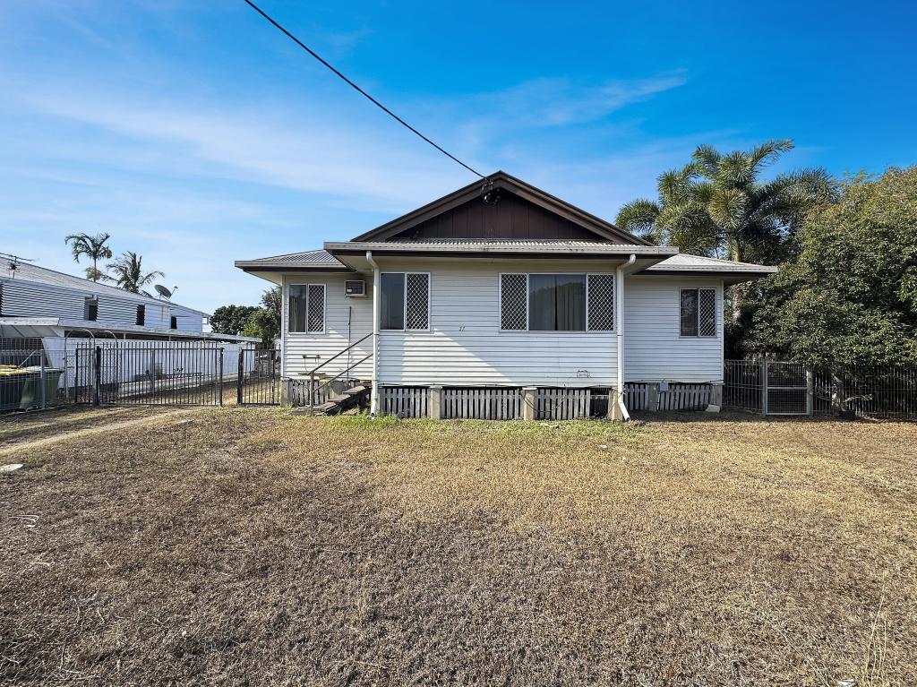 37 LONERGANNE ST, GARBUTT, QLD 4814