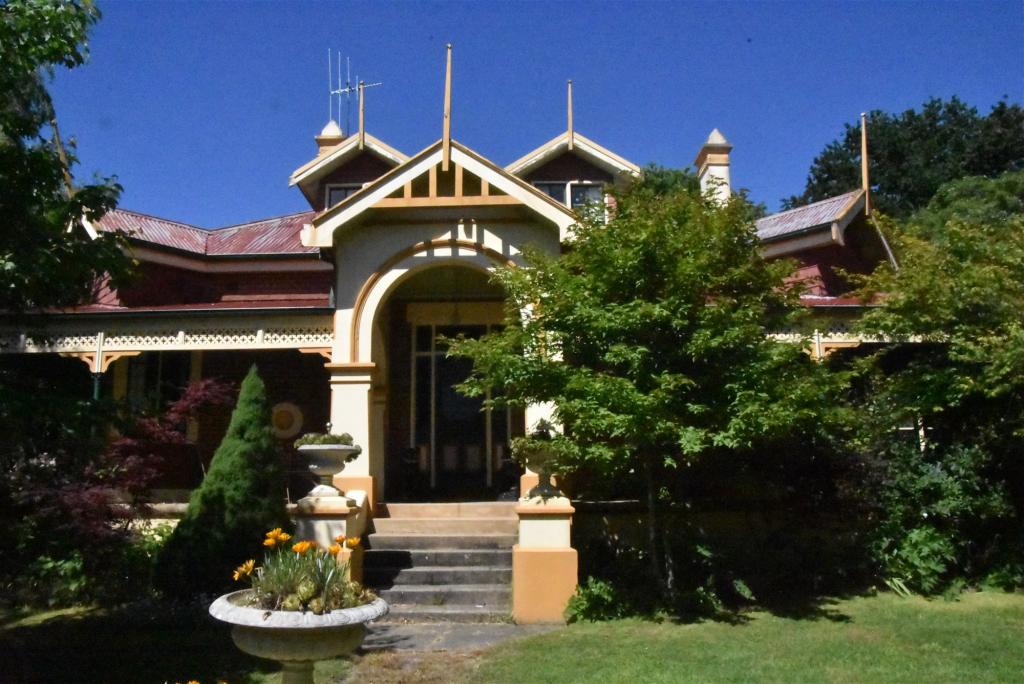 33 Prices Lane, Blayney, NSW 2799