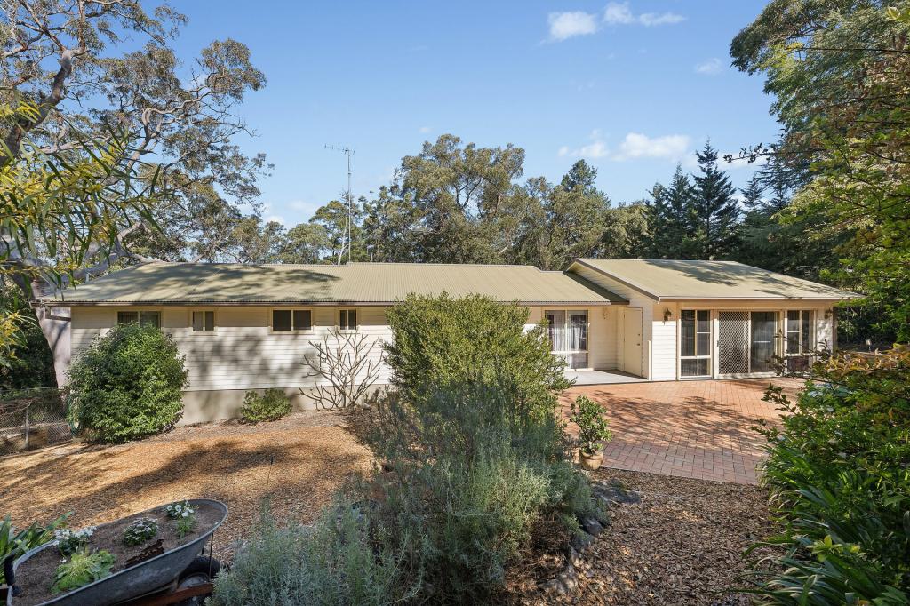 11 Waratah Rd, Warrimoo, NSW 2774