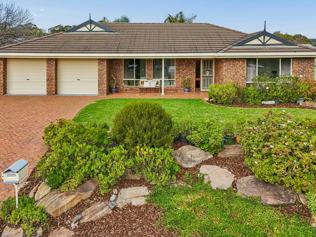 3 Hollyoaks Ct, Happy Valley, SA 5159