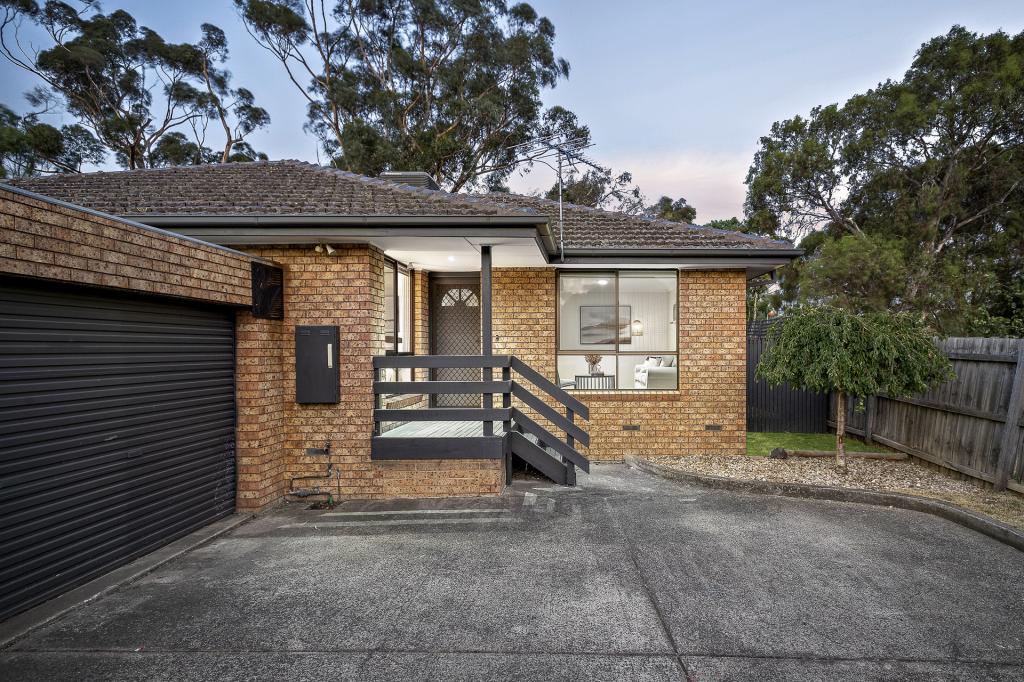 2/18 Coventry Cres, Mill Park, VIC 3082