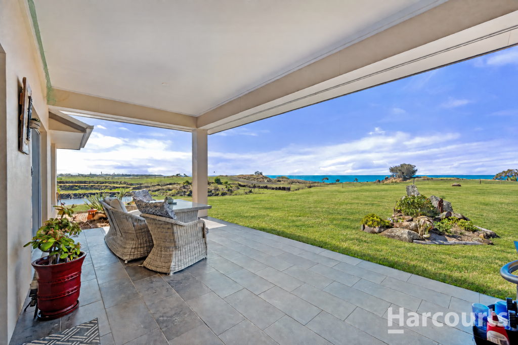 116 Shelley St, Burnett Heads, QLD 4670