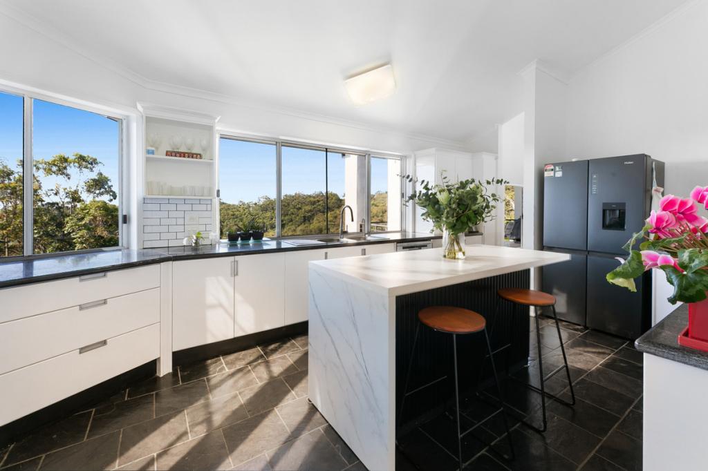 15-17 Buckingham Way, Elanora, QLD 4221