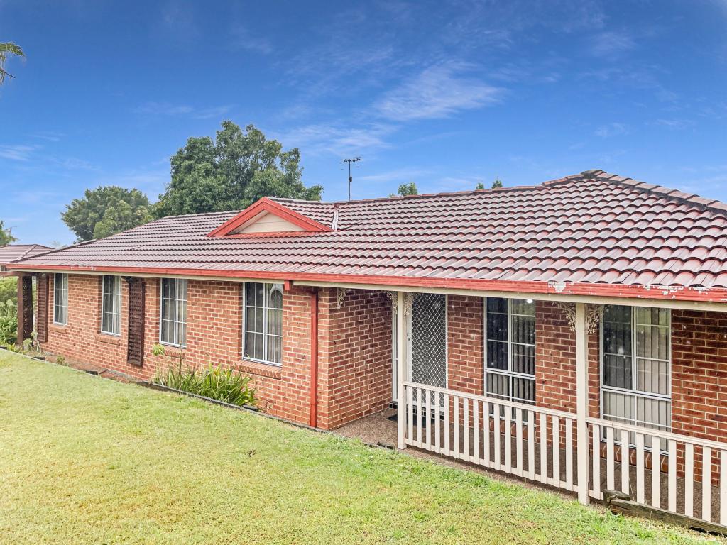 3 St Lawrence Ave, Blue Haven, NSW 2262