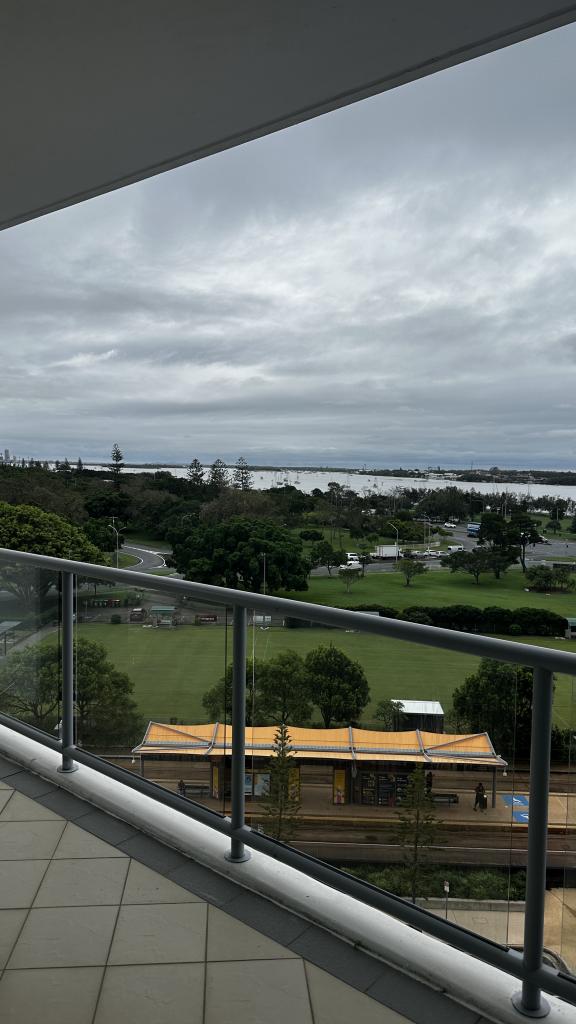 1004/1 COMO CRES, SOUTHPORT, QLD 4215
