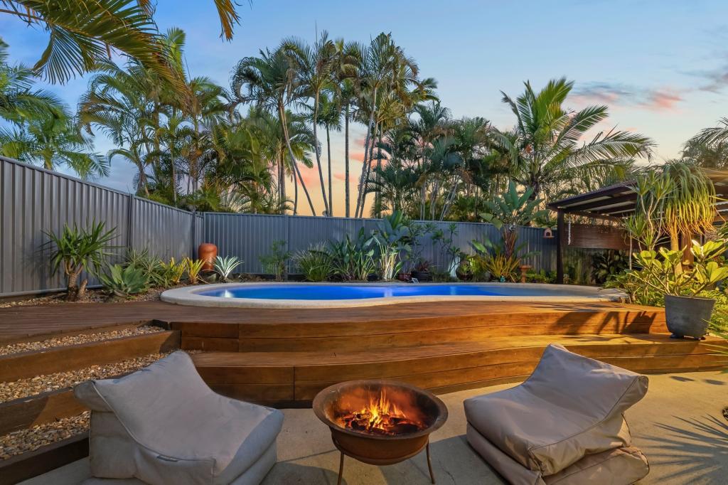 18 Mountain Cl, Mountain Creek, QLD 4557