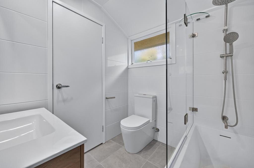 116 Upper Dawson Rd, The Range, QLD 4700