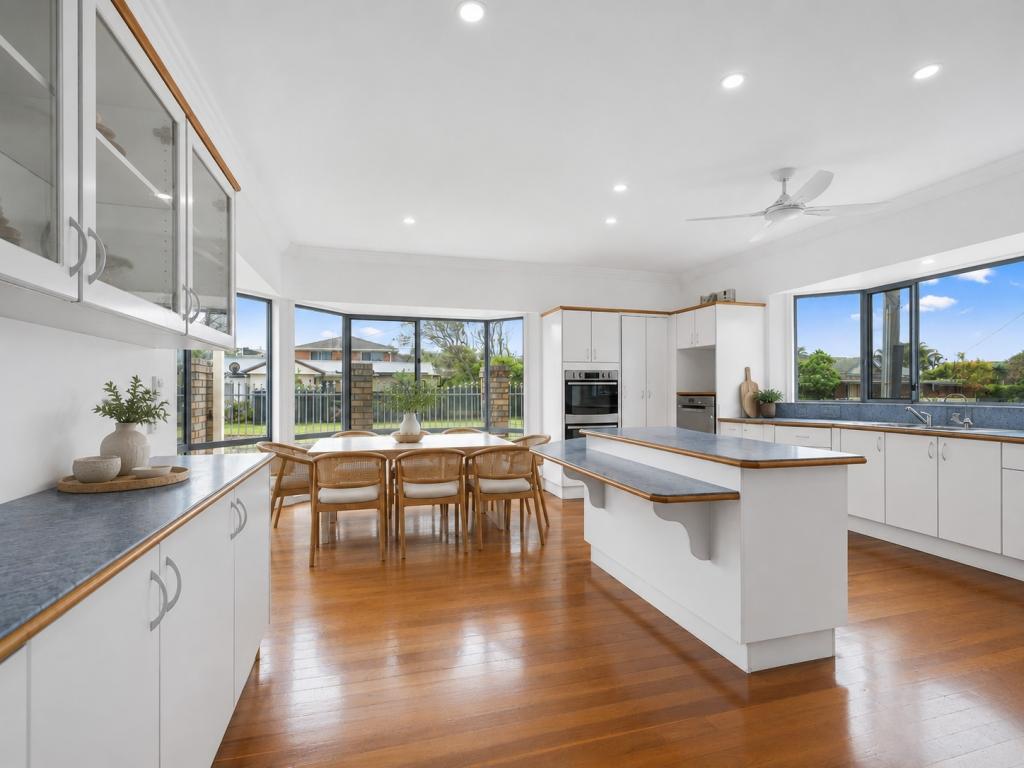93 Circular Ave, Sawtell, NSW 2452