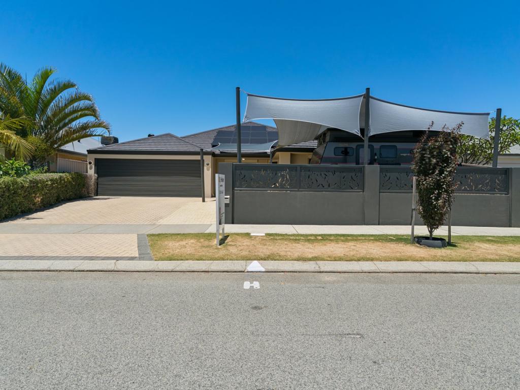 11 Chariot Turn, Harrisdale, WA 6112