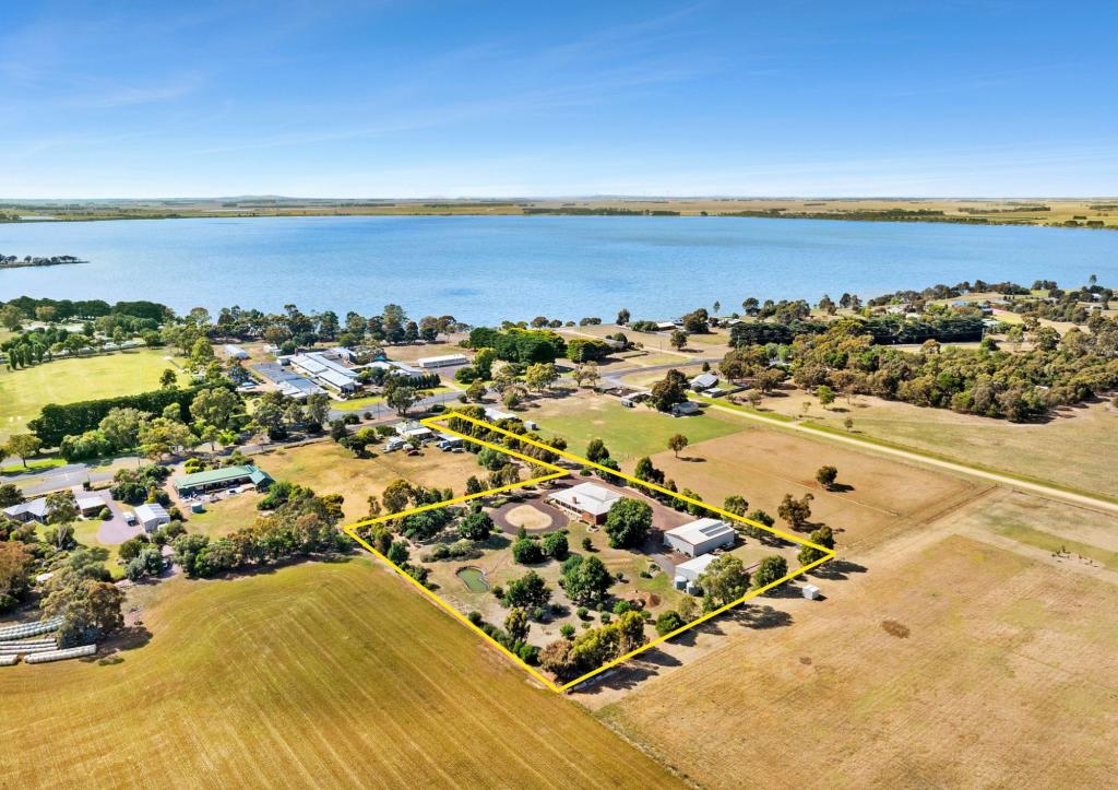 91 Montgomery St, Lake Bolac, VIC 3351