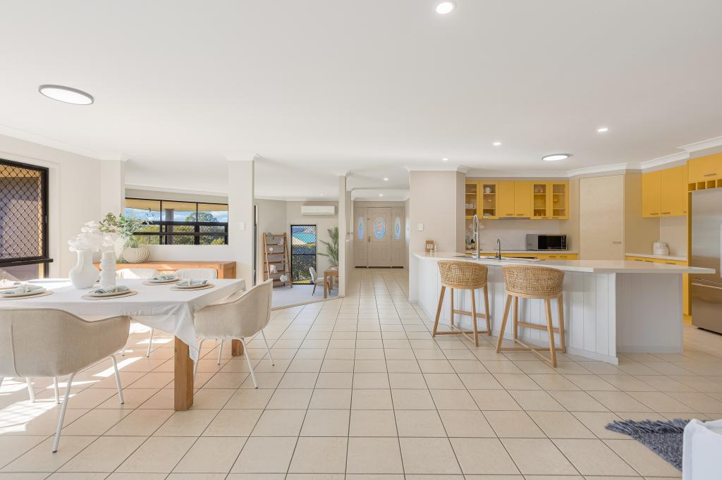 17 Grassmere Ct, Banora Point, NSW 2486