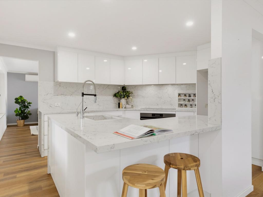 9 Northumberland Rd, Onkaparinga Hills, SA 5163