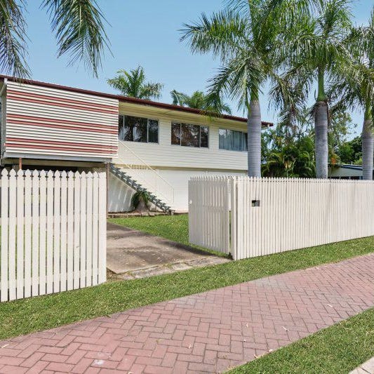 437 Ross River Rd, Cranbrook, QLD 4814