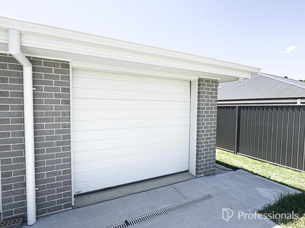 2/35 Garden St, Kootingal, NSW 2352