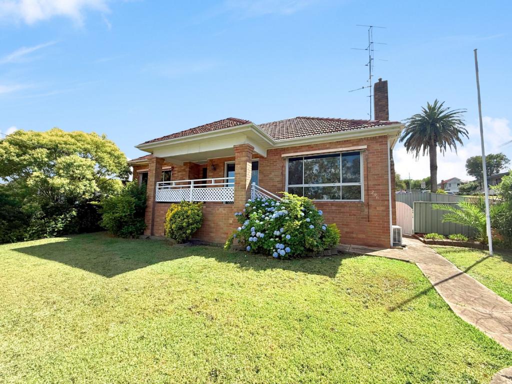 296 The Esplanade, Speers Point, NSW 2284