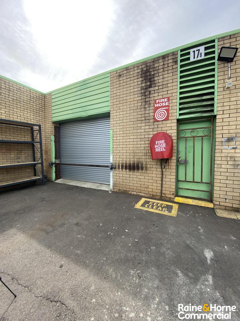 17b/4 Louise Ave, Ingleburn, NSW 2565