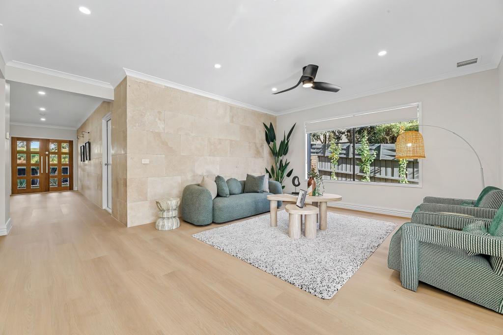 4 Knowland Gr, Botanic Ridge, VIC 3977