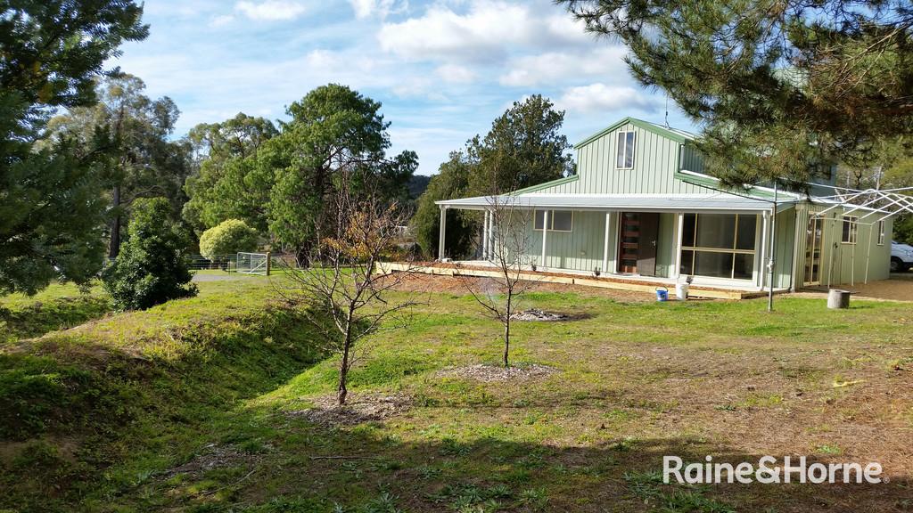 86 Railway Pde, Tallong, NSW 2579