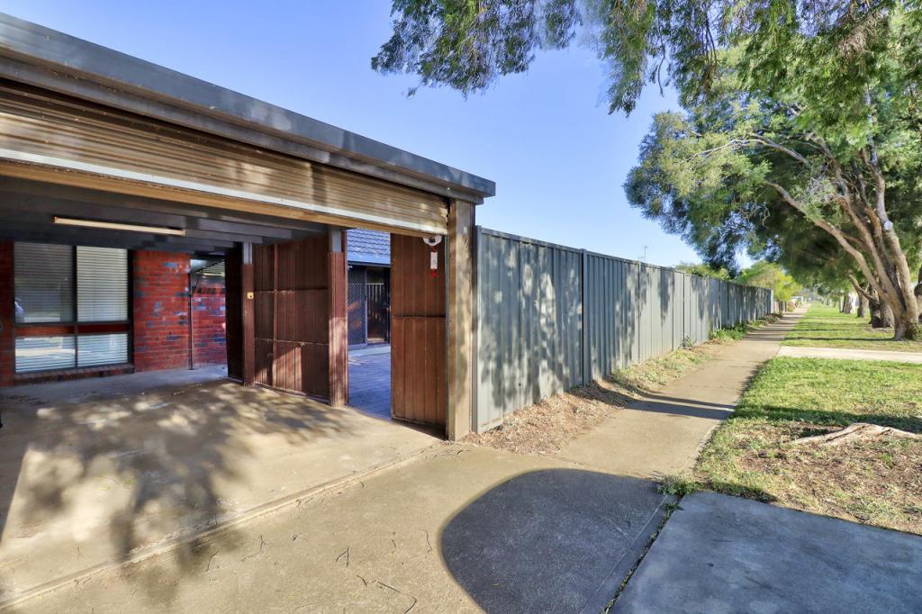 2/356 Wood St, Deniliquin, NSW 2710