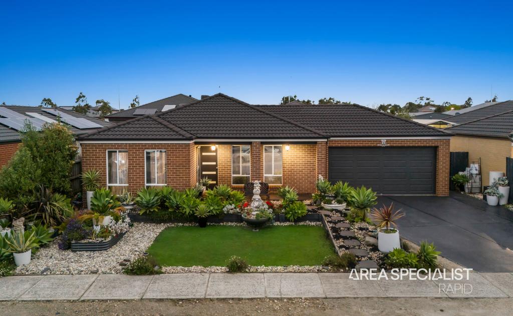 18 PARKLINK DR, CRANBOURNE EAST, VIC 3977