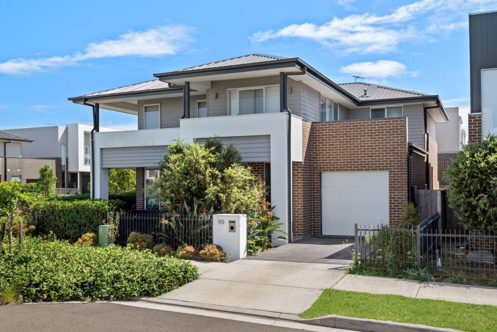 10 Kanooka St, Denham Court, NSW 2565