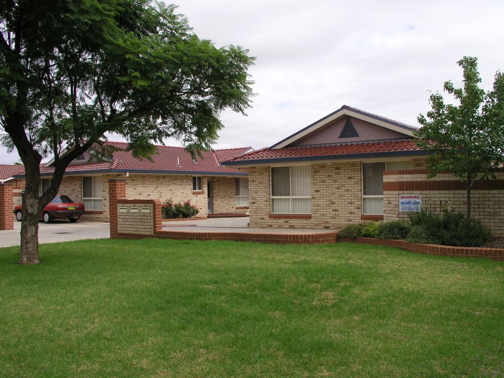 5/44 BROLGAN RD, PARKES, NSW 2870