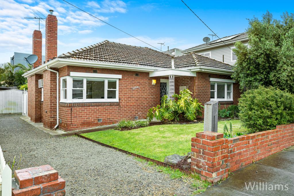 15 Bunbury St, Newport, VIC 3015