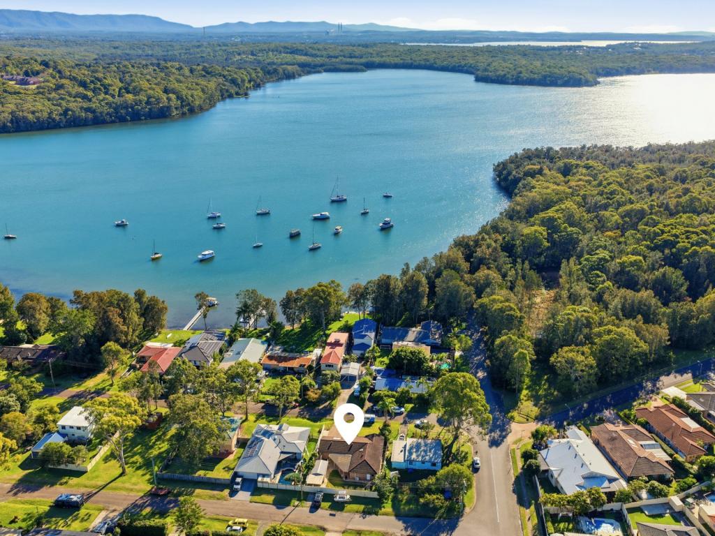 4 Wharf St, Wyee Point, NSW 2259